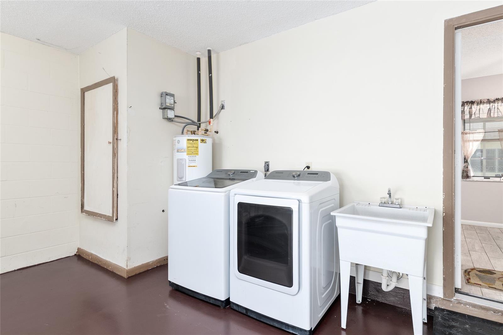 Image 48 of 51 For 8580 92nd Place B