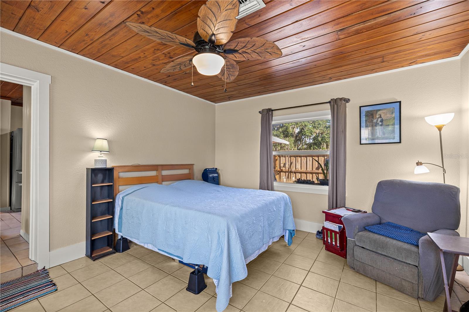 Image 11 of 24 For 418 Hunting Lodge Drive