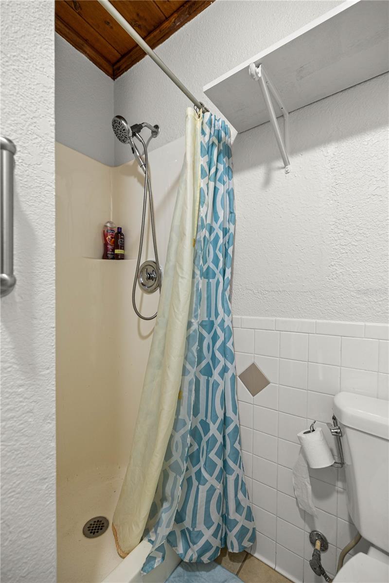 Image 12 of 24 For 418 Hunting Lodge Drive
