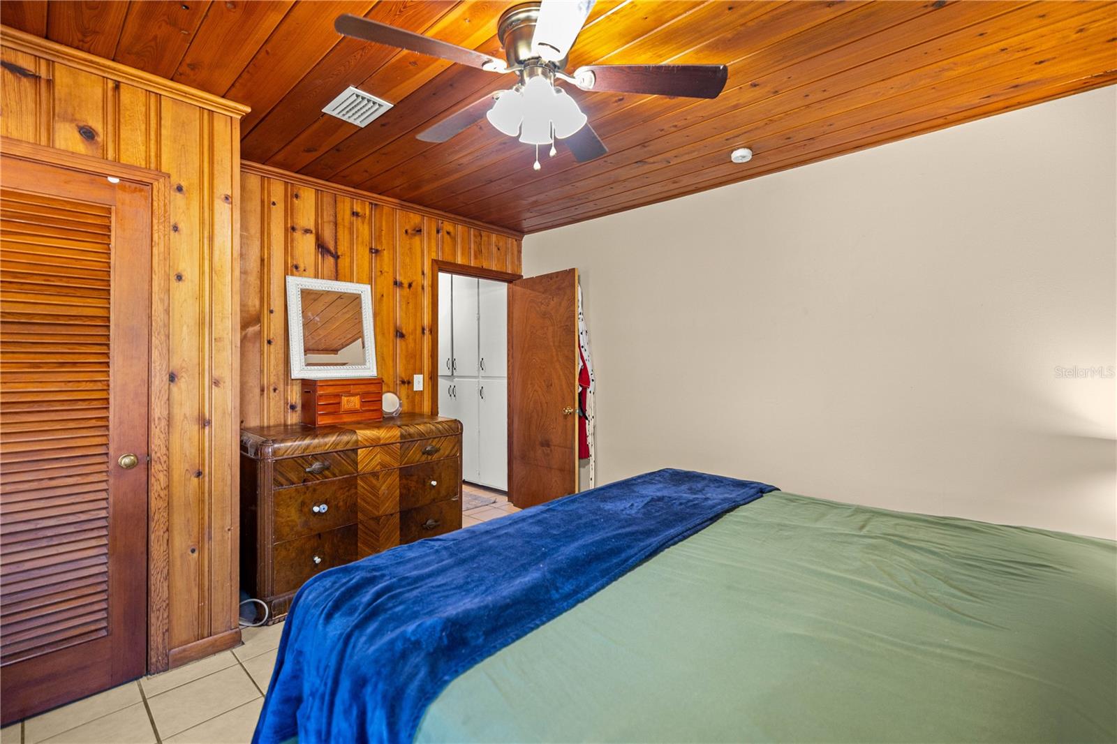 Image 17 of 24 For 418 Hunting Lodge Drive