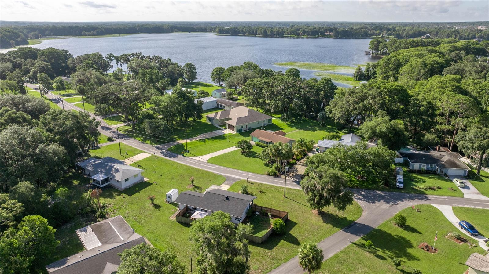 Image 4 of 24 For 418 Hunting Lodge Drive