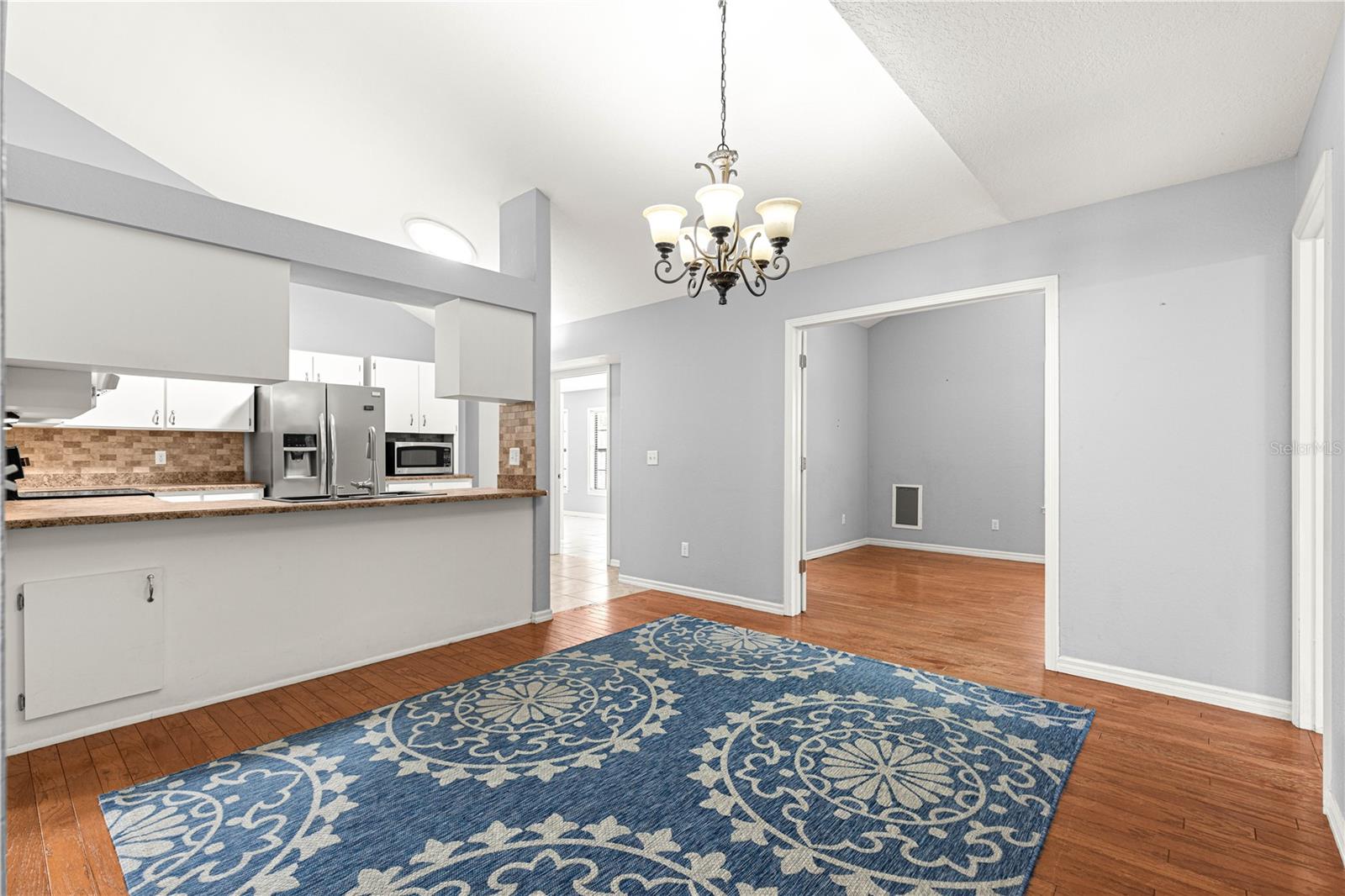 Image 11 of 52 For 4944 40th Terrace