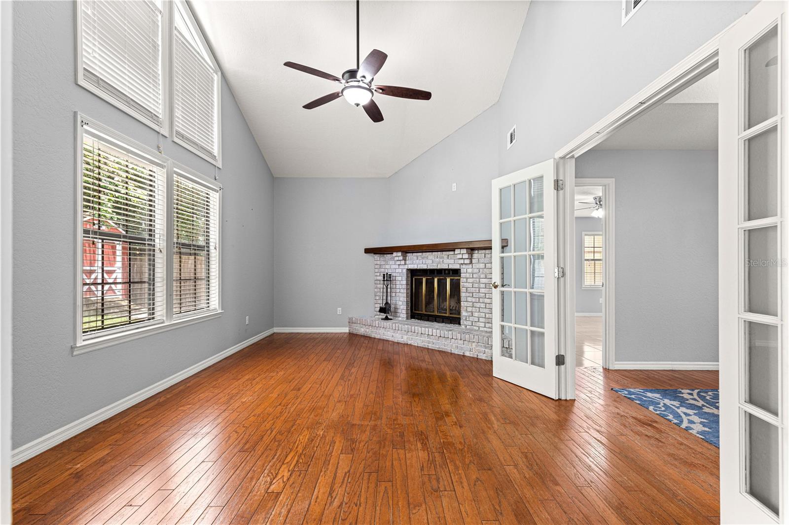 Image 23 of 52 For 4944 40th Terrace