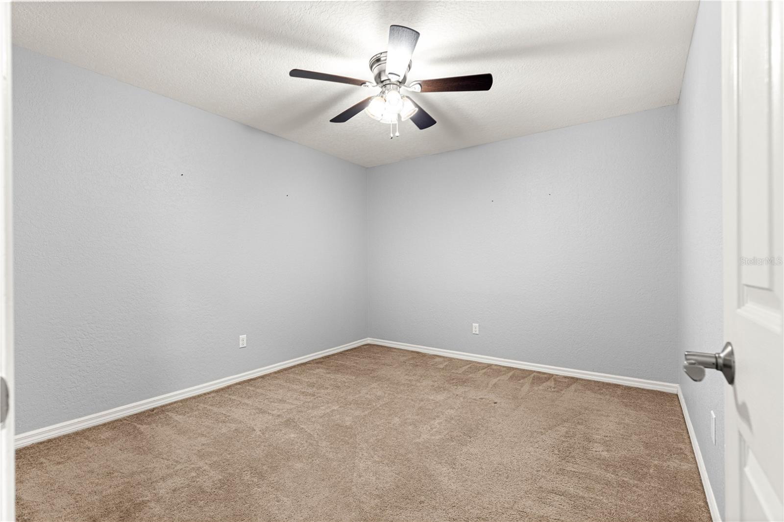 Image 37 of 52 For 4944 40th Terrace