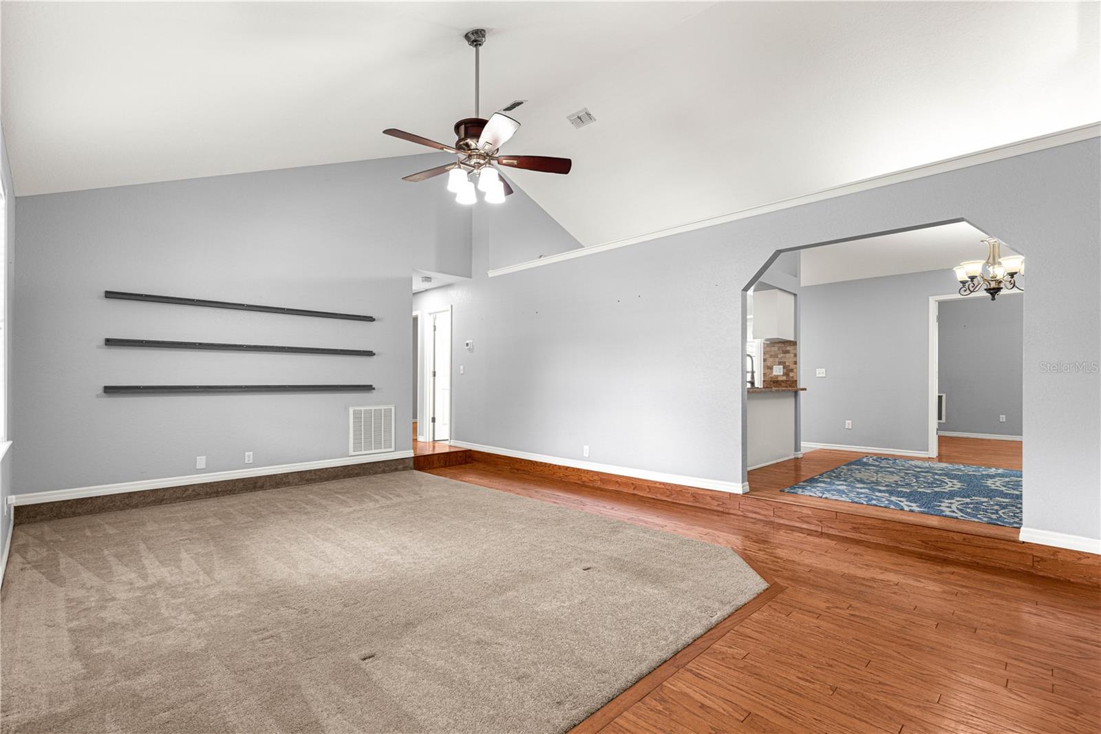 Image 6 of 52 For 4944 40th Terrace