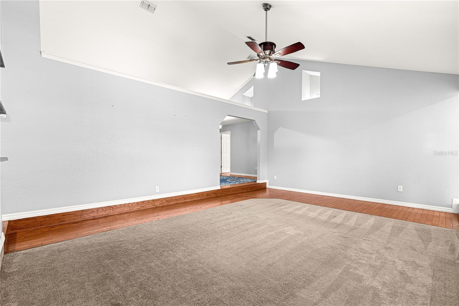 Image 9 of 52 For 4944 40th Terrace
