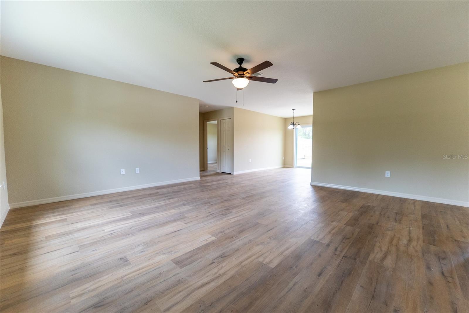 Image 2 of 42 For 148 Dogwood Drive Circle