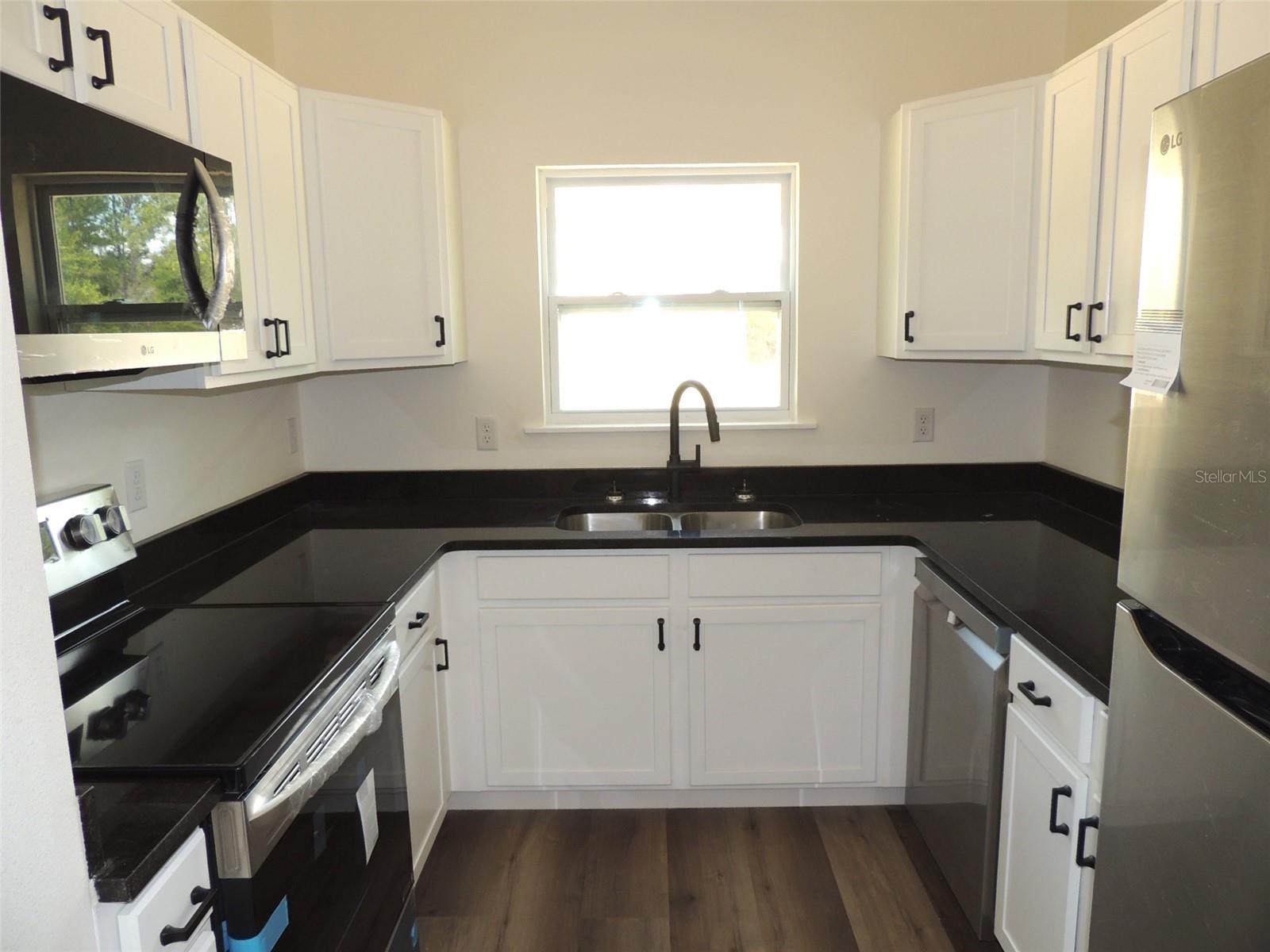 Image 13 of 19 For 13431 51st Street