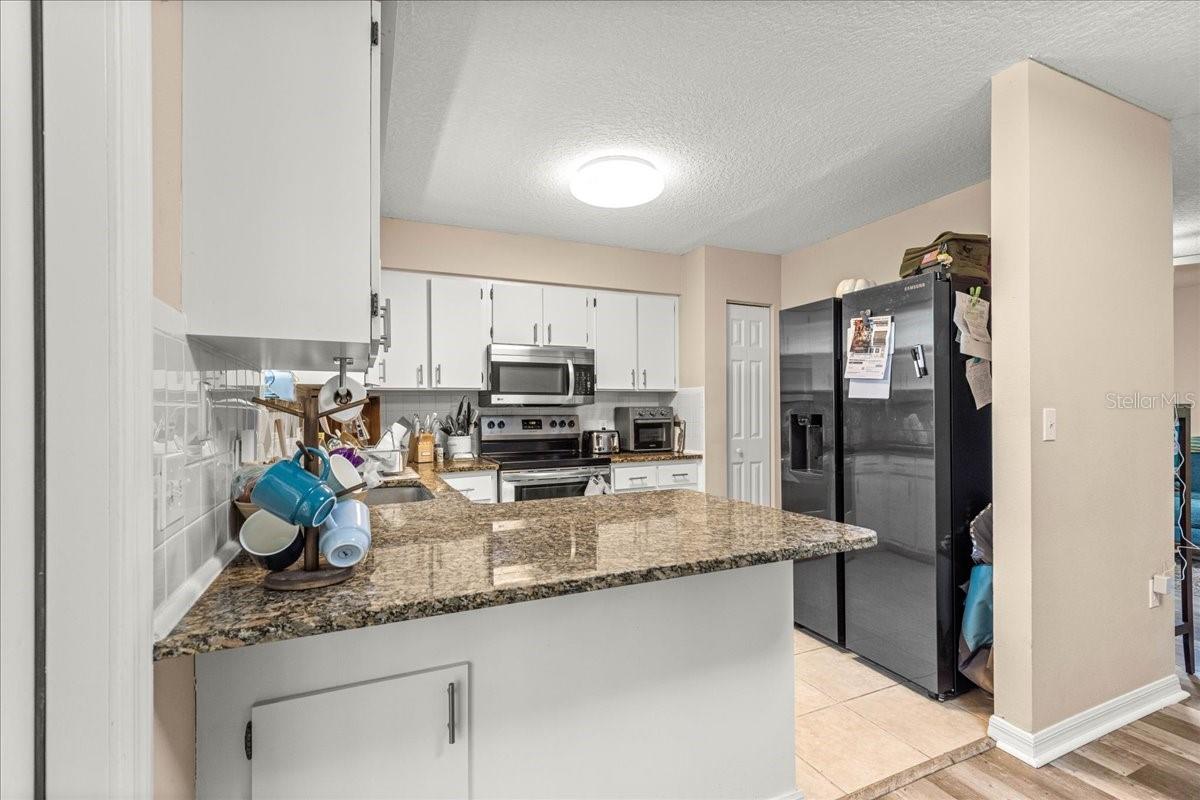 Image 12 of 43 For 5721 62nd Avenue