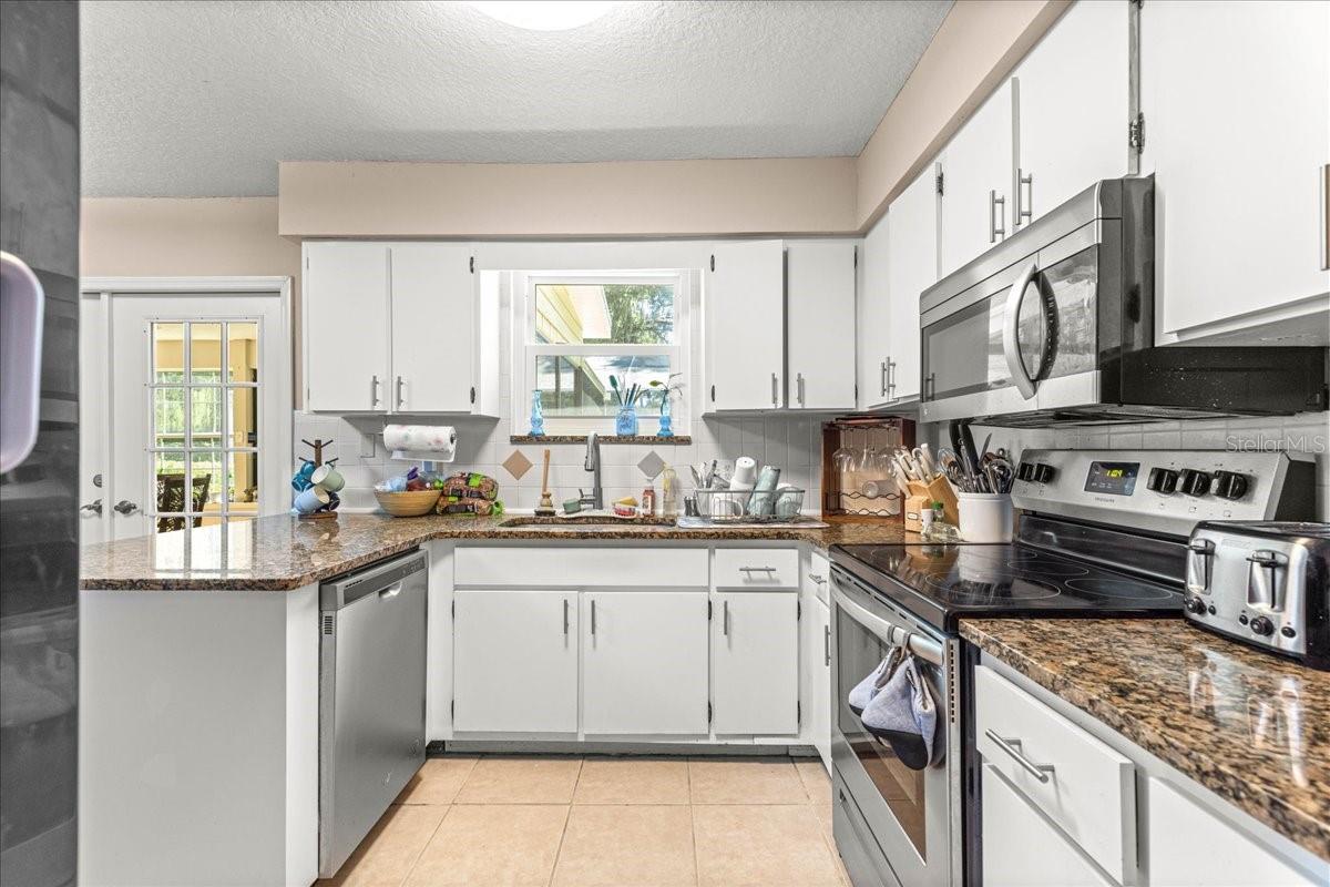 Image 13 of 43 For 5721 62nd Avenue