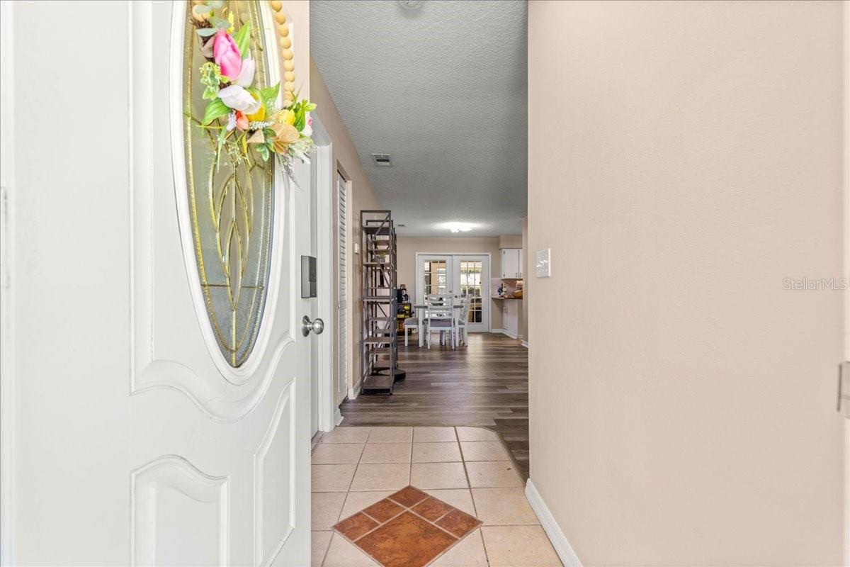 Image 3 of 43 For 5721 62nd Avenue