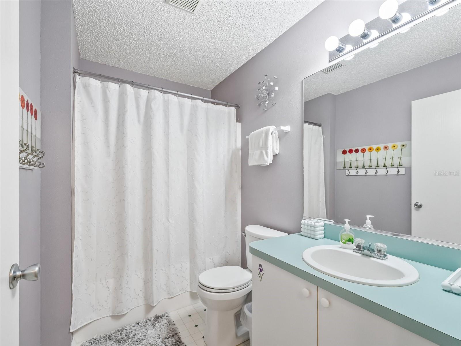 Listing photo id 20 for 2863 Barboza Drive