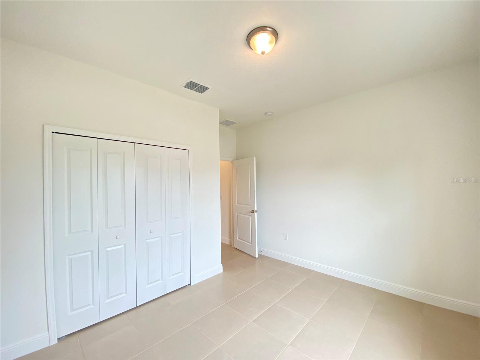Image 18 of 27 For 118 Marion Oaks Drive