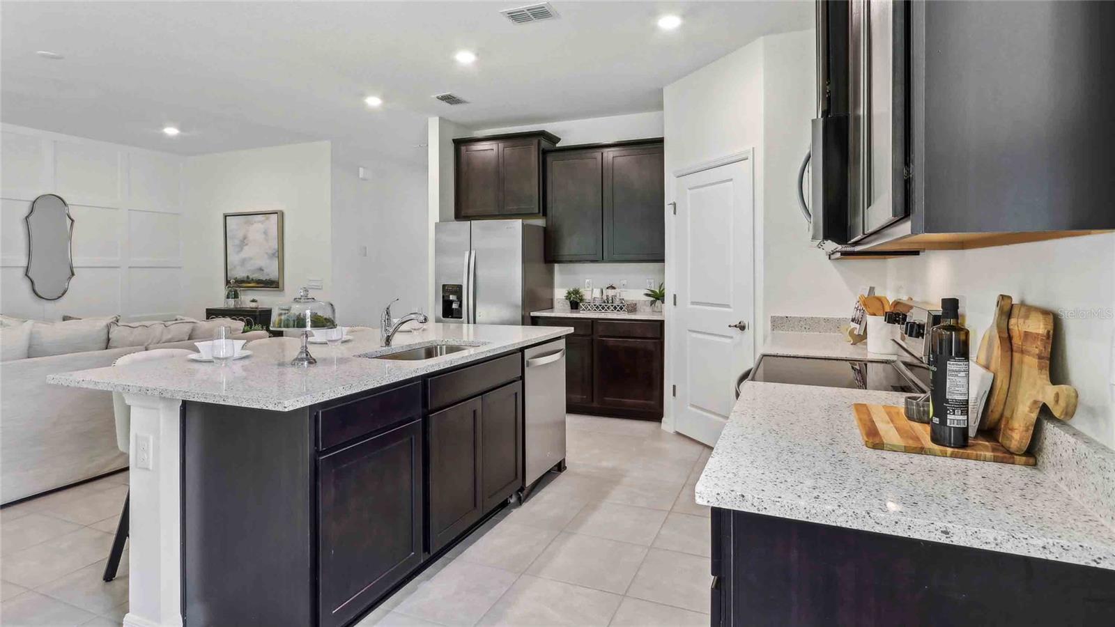 Image 7 of 32 For 3985 48th Terrace Road