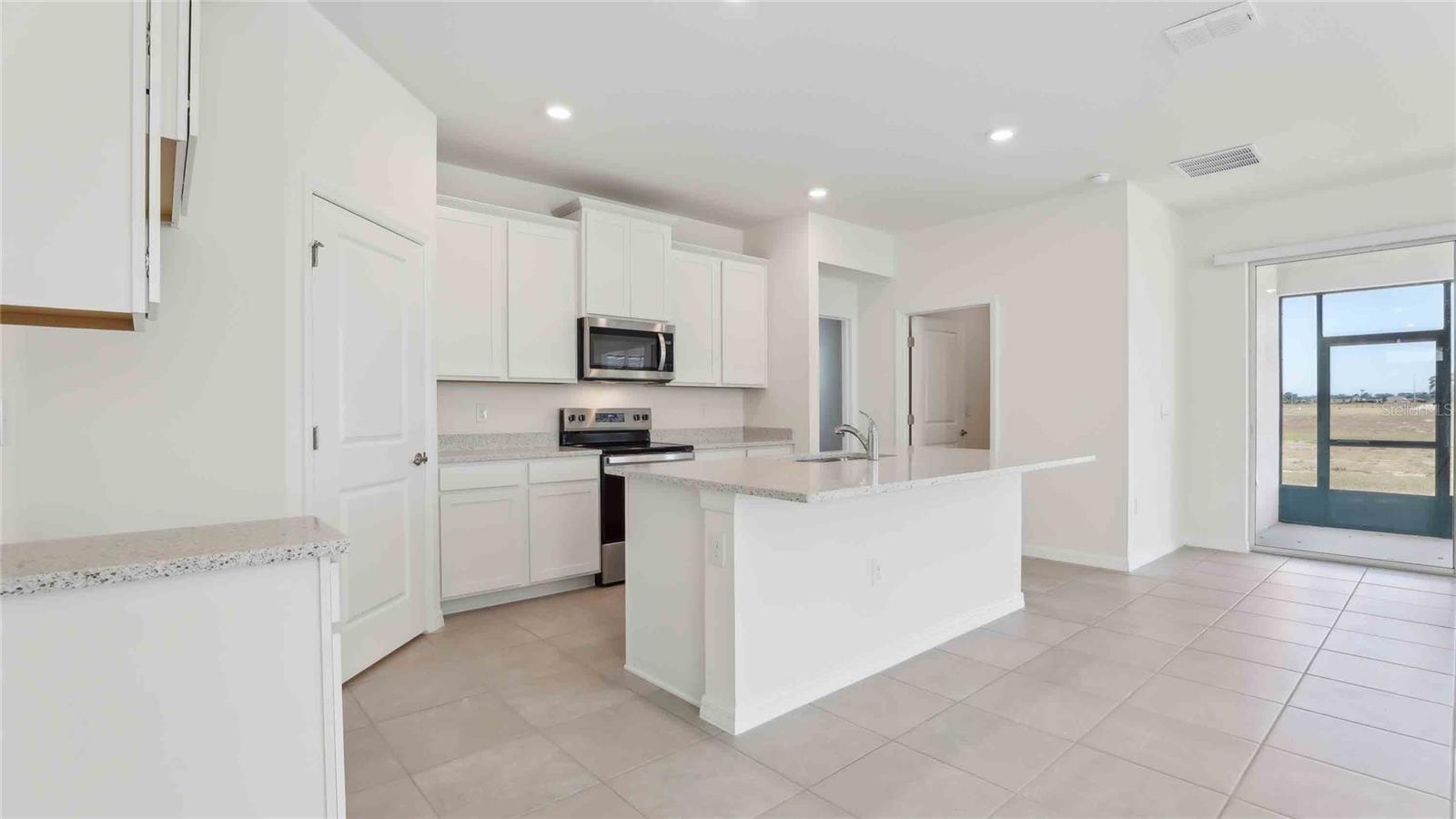 Image 11 of 24 For 8574 Pinecrest Trail