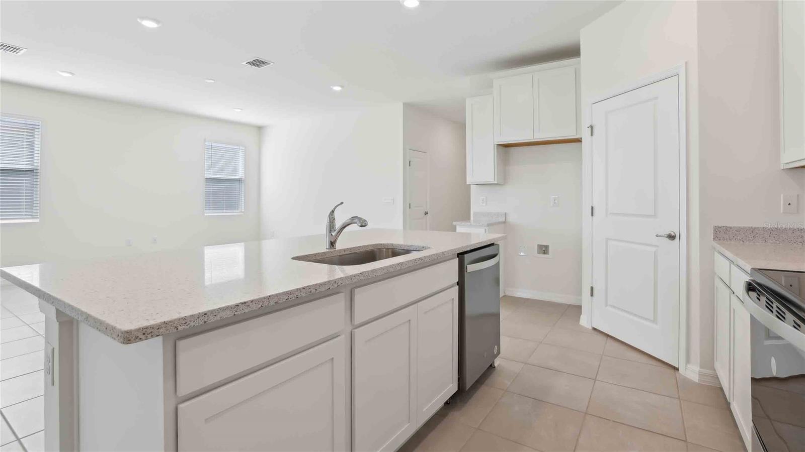 Image 12 of 24 For 8574 Pinecrest Trail