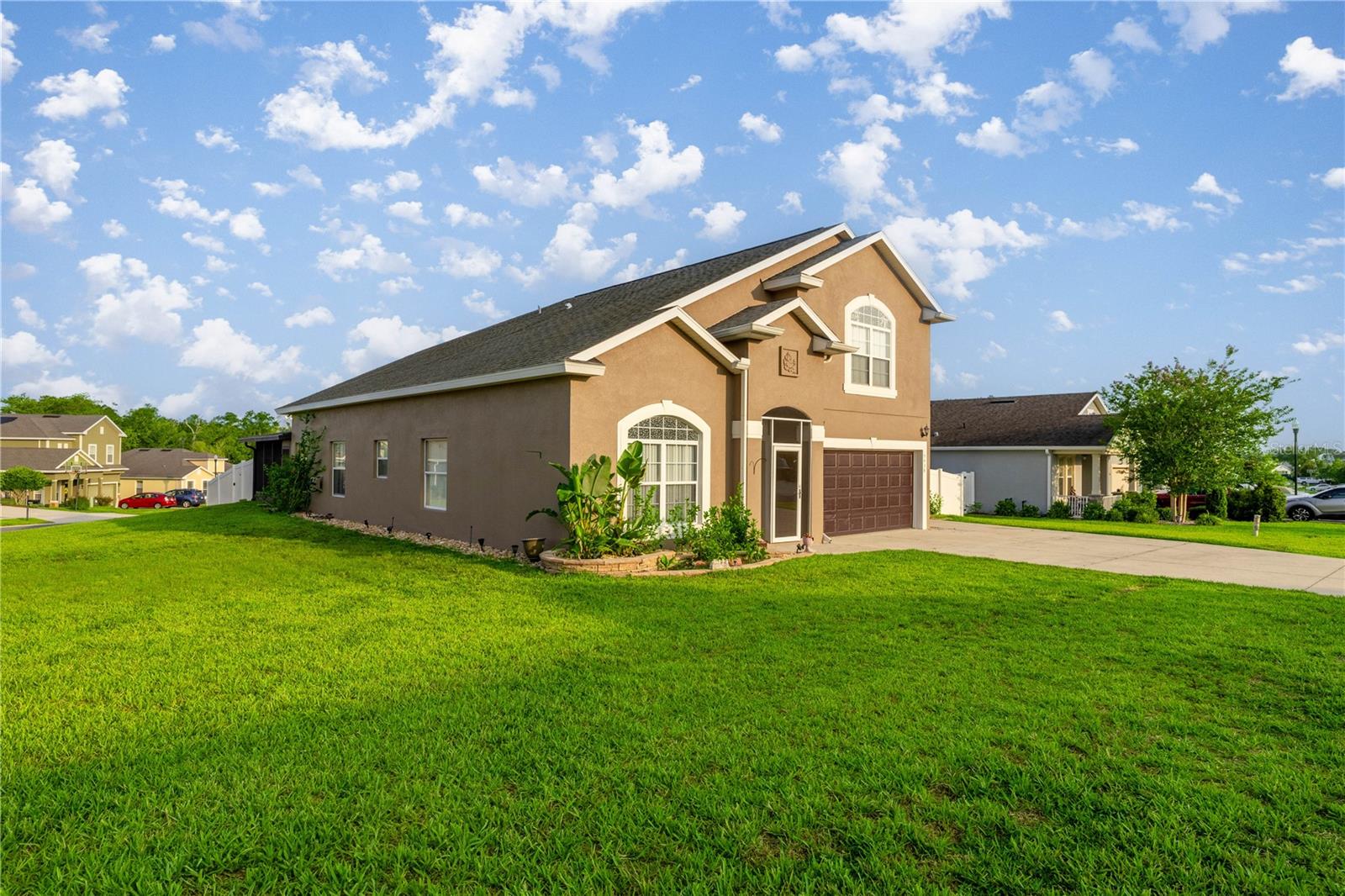 Image 3 of 39 For 5438 49th Avenue