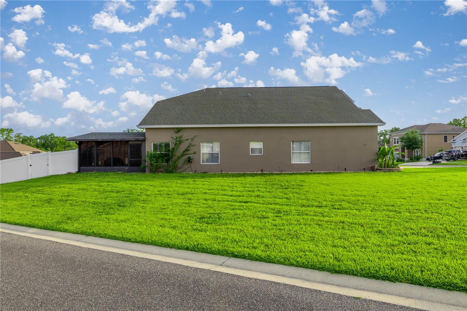 Image 36 of 39 For 5438 49th Avenue