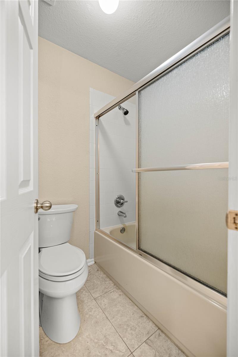 Image 8 of 39 For 5438 49th Avenue