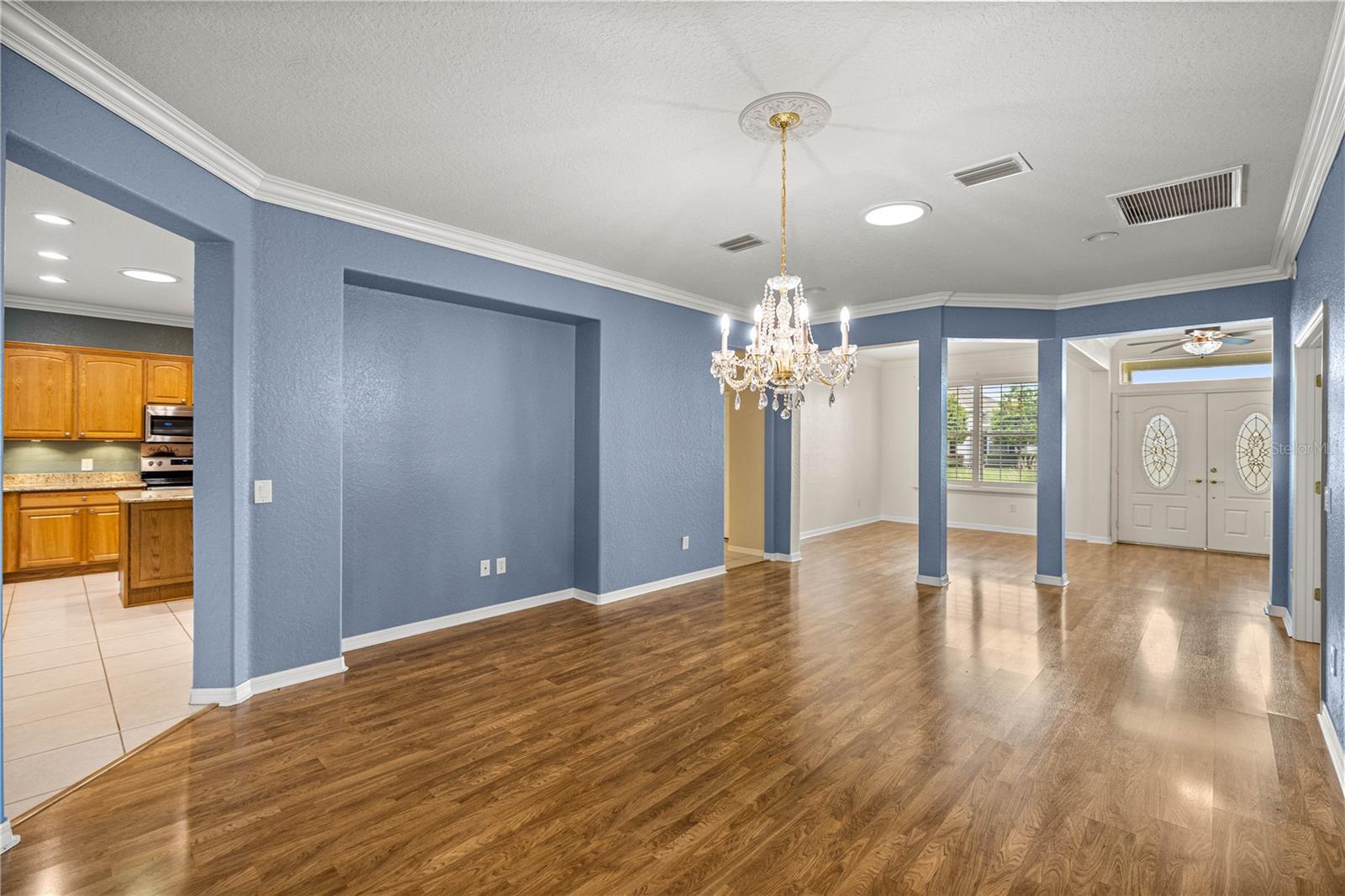 Image 12 of 30 For 8852 119th Street