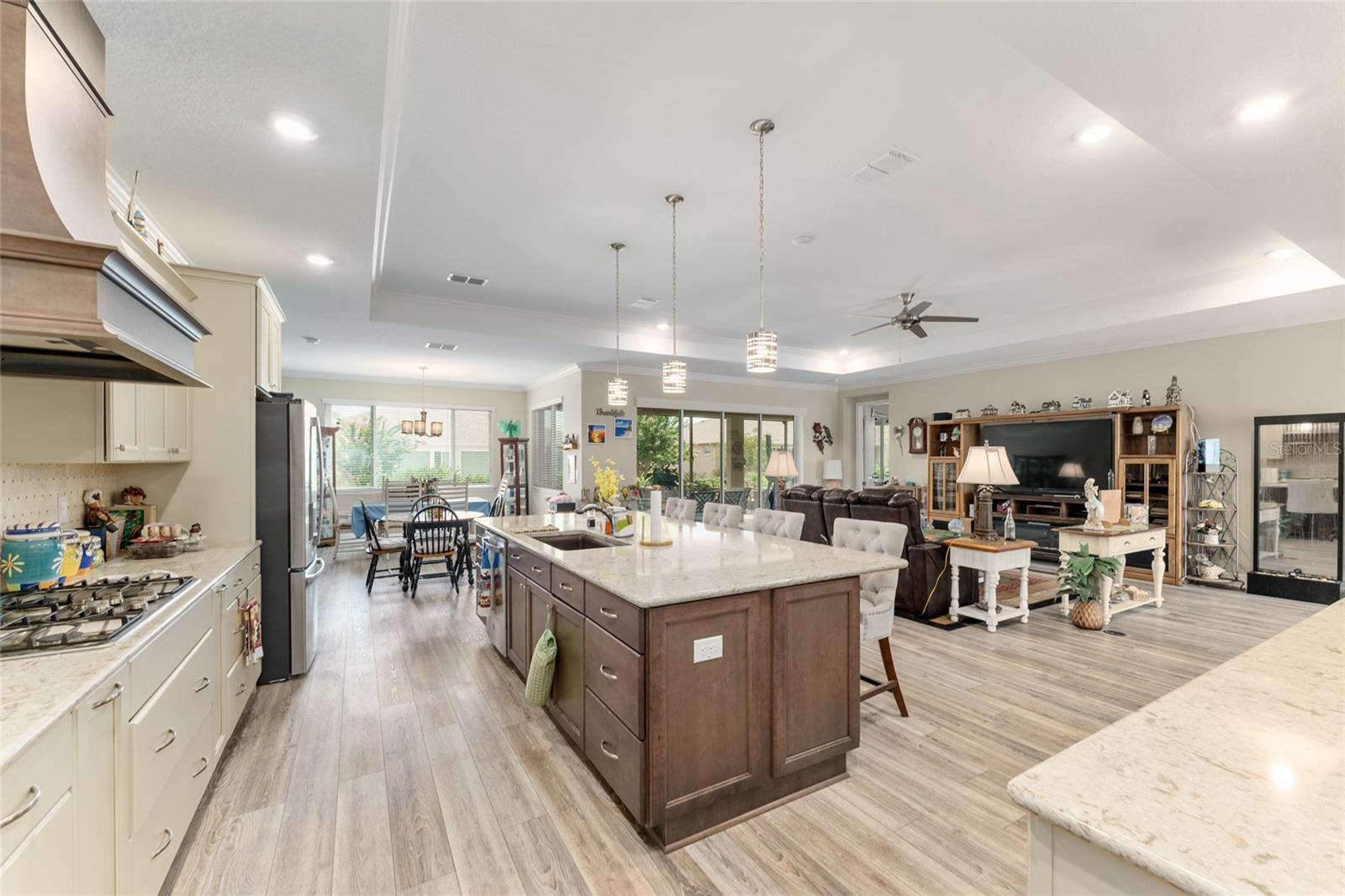 Image 18 of 67 For 9224 86th Place