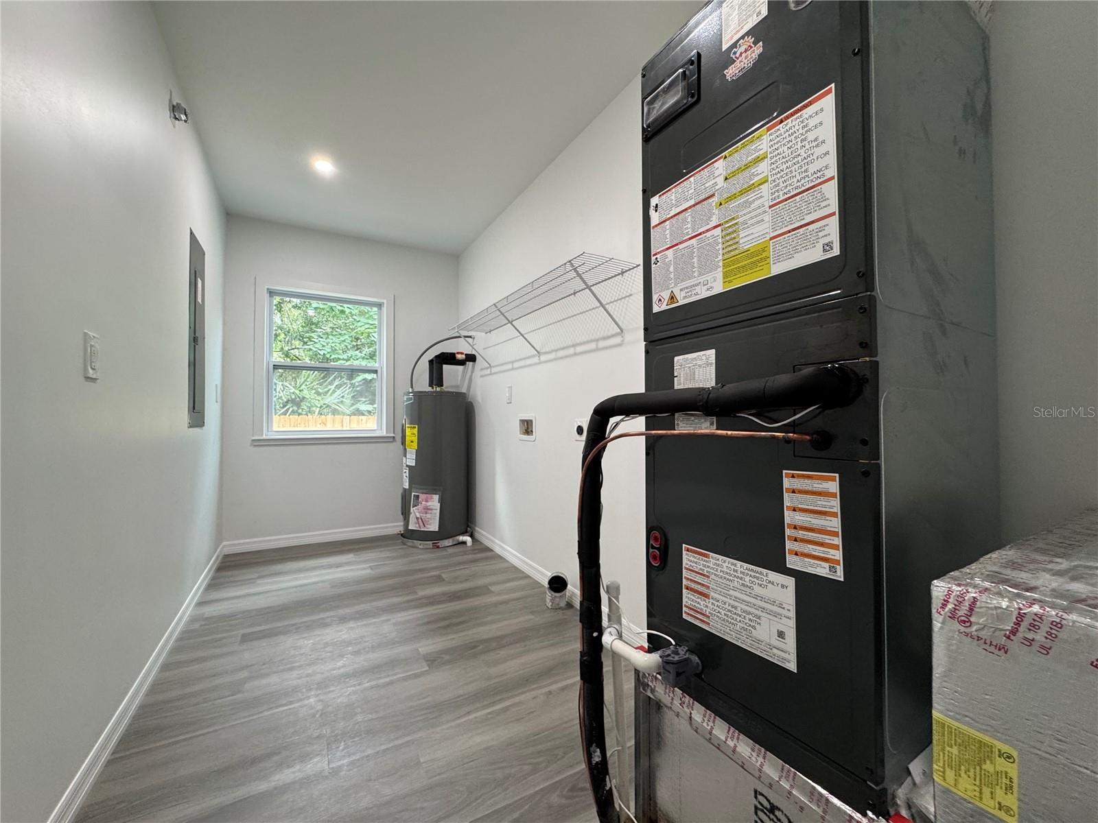 Image 17 of 32 For 408 1st Street