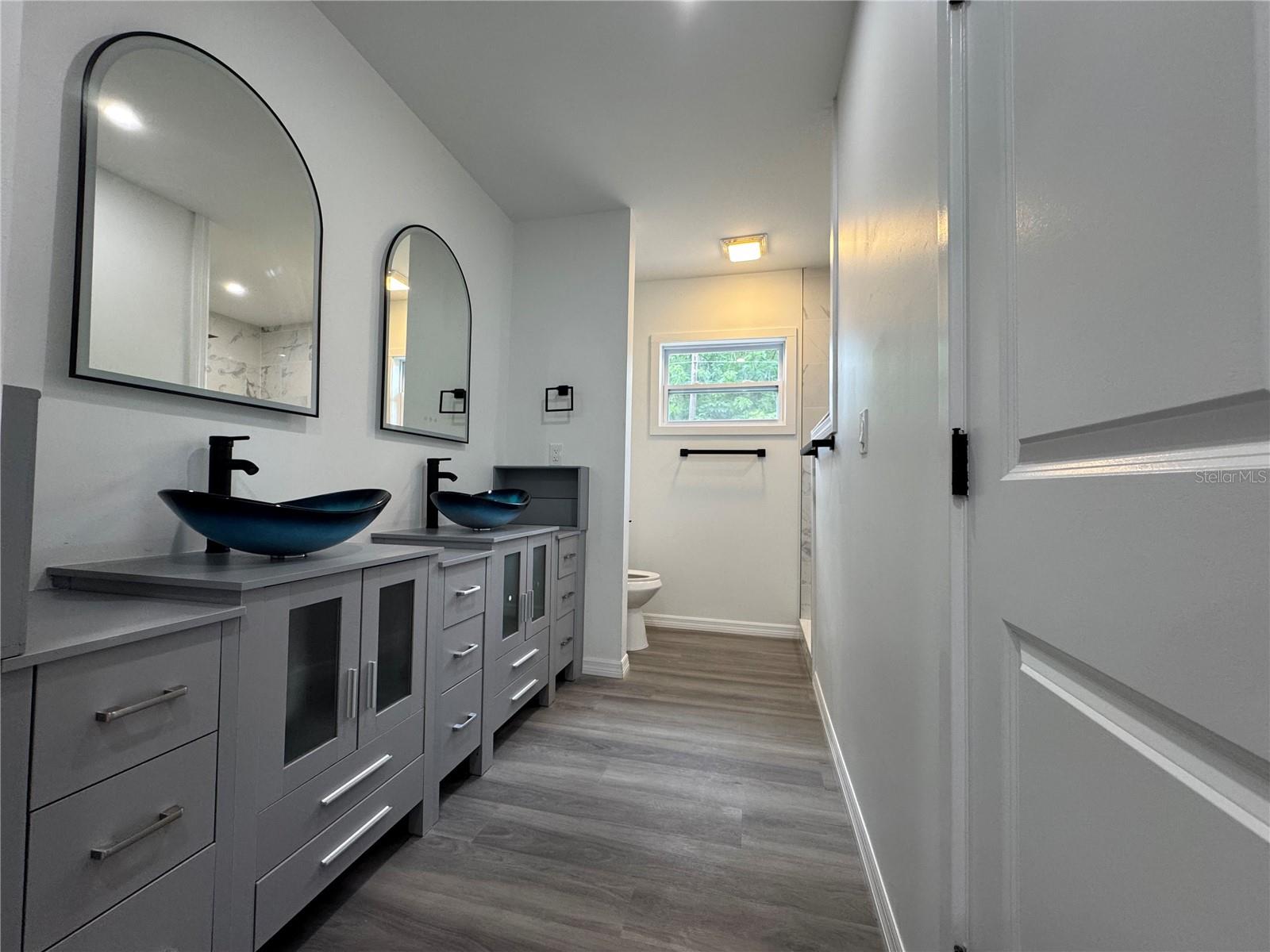 Image 22 of 32 For 408 1st Street