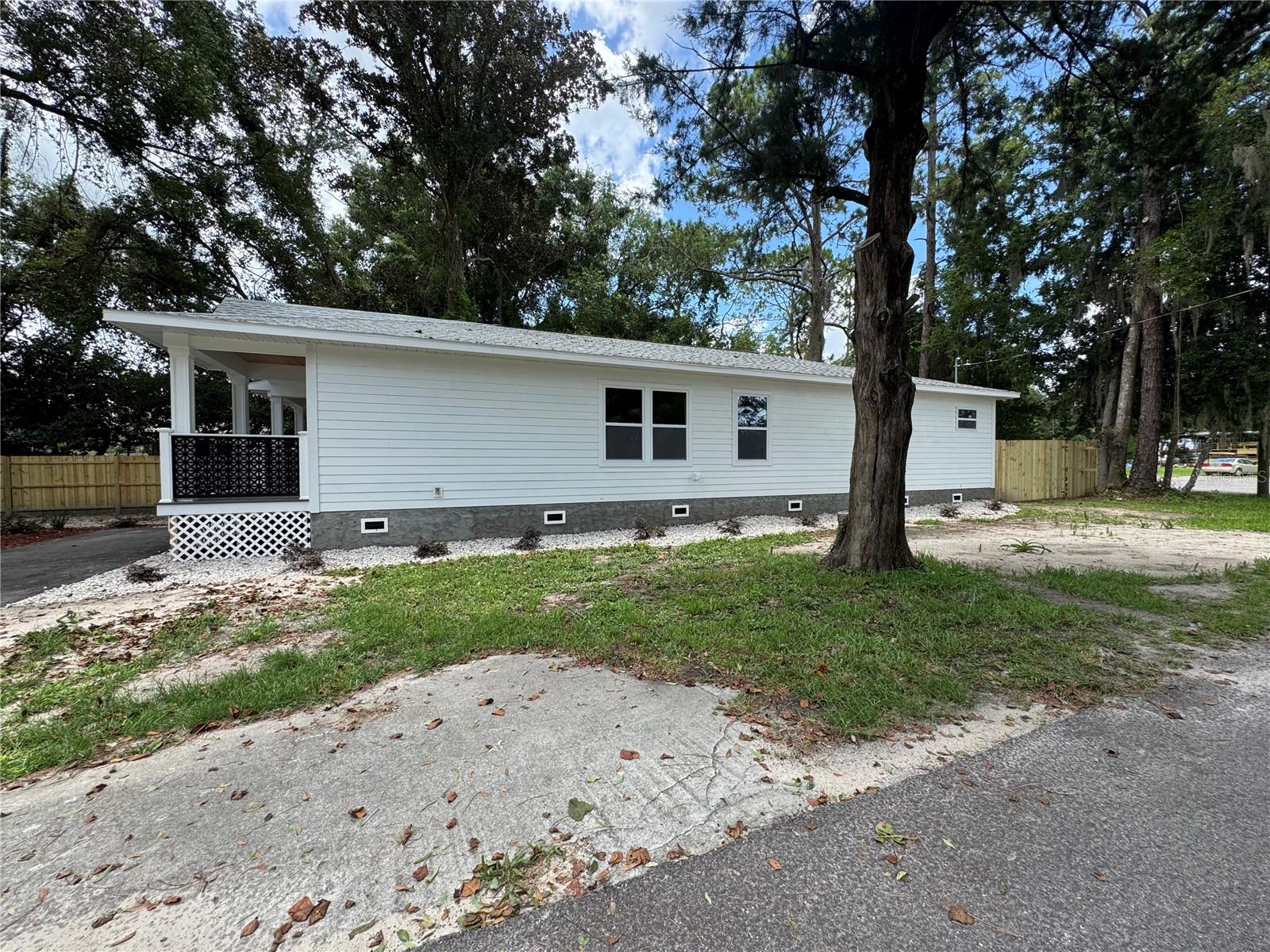 Image 5 of 32 For 408 1st Street