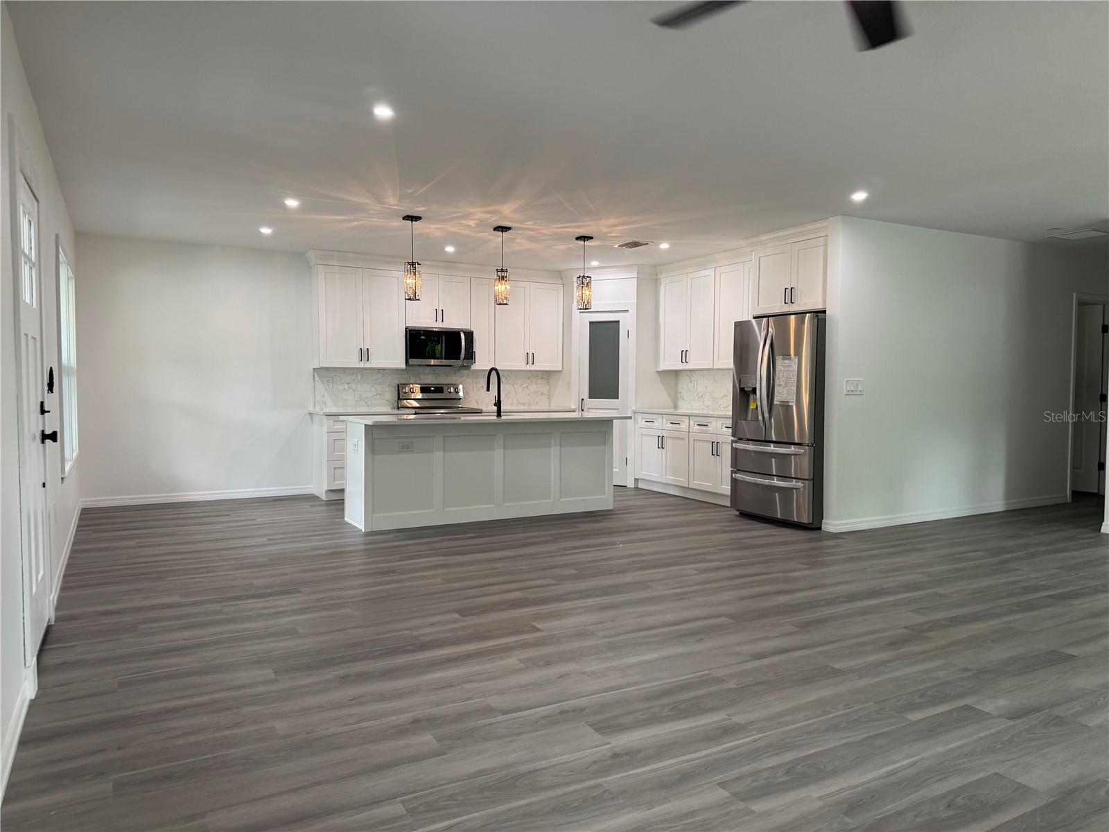 Image 9 of 32 For 408 1st Street