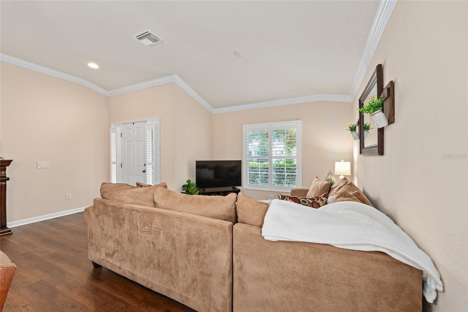 Image 11 of 66 For 5585 41st Street