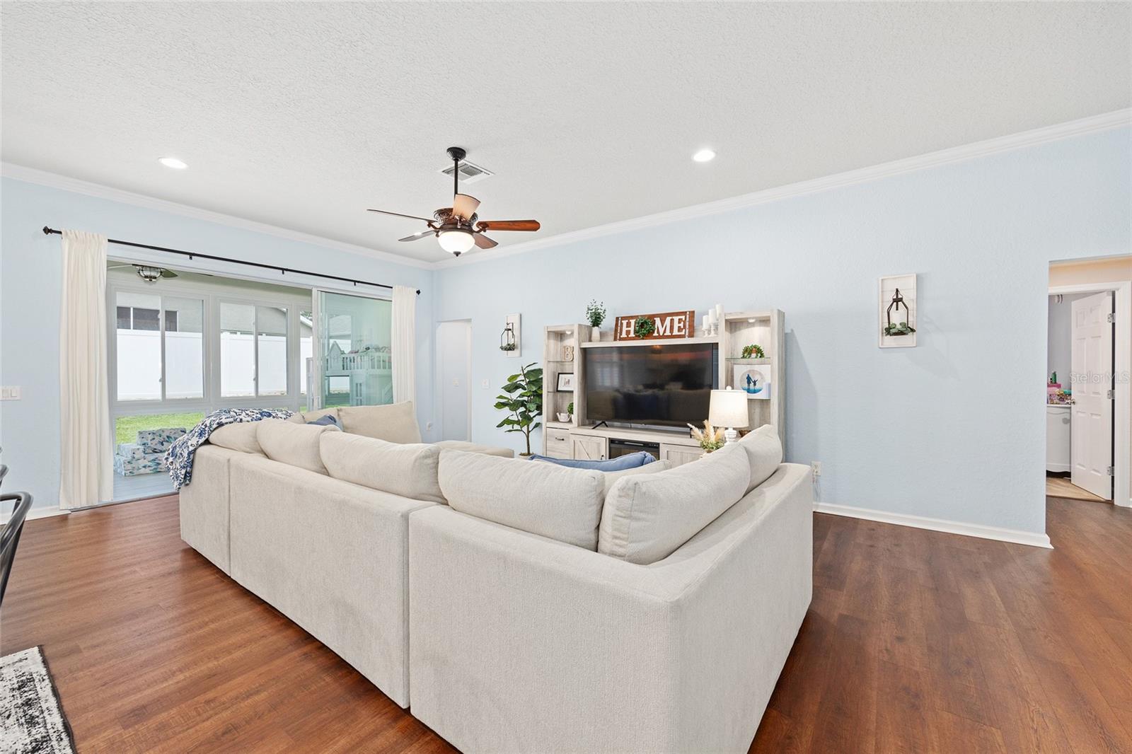 Image 19 of 66 For 5585 41st Street