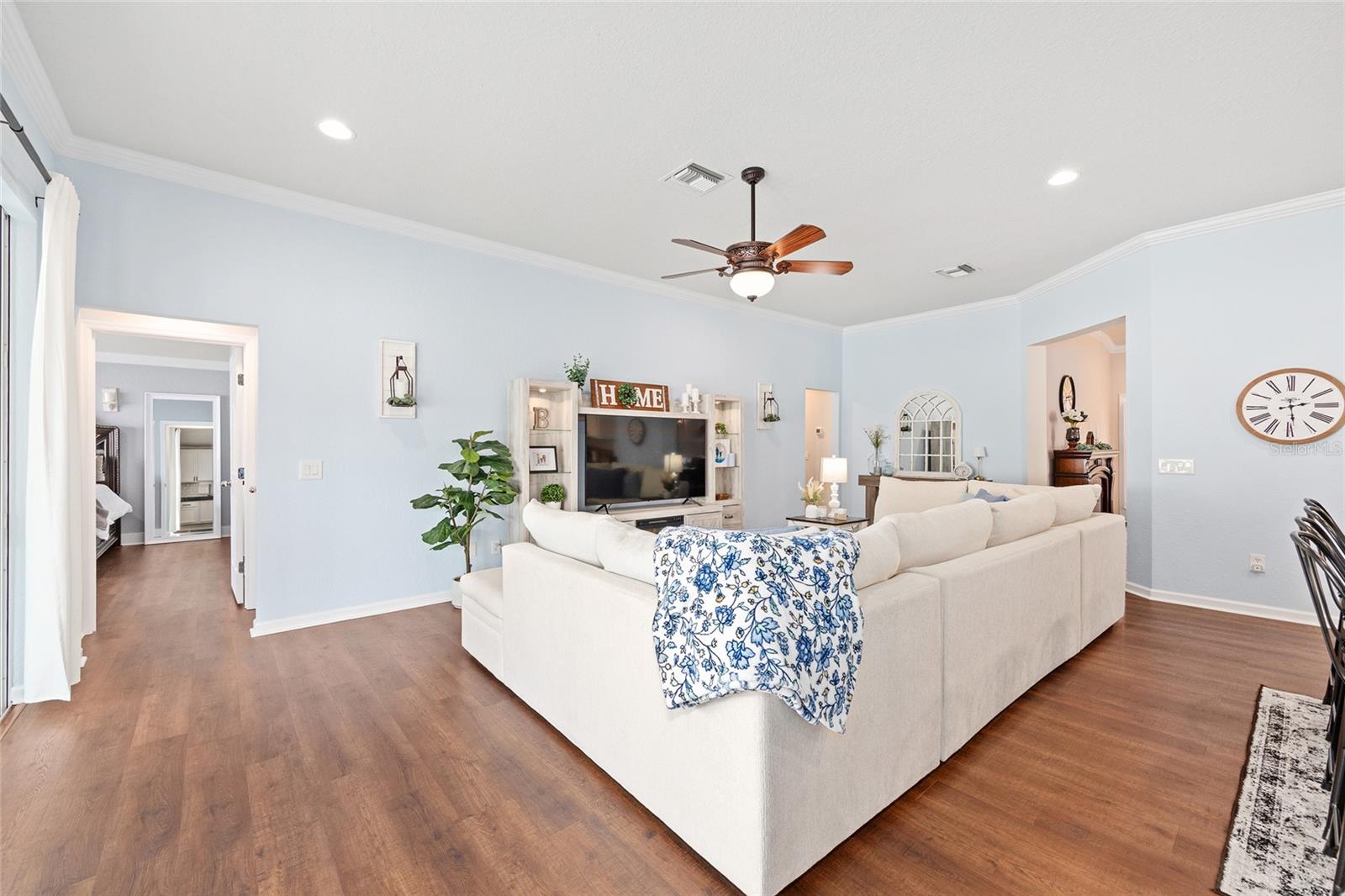 Image 20 of 66 For 5585 41st Street