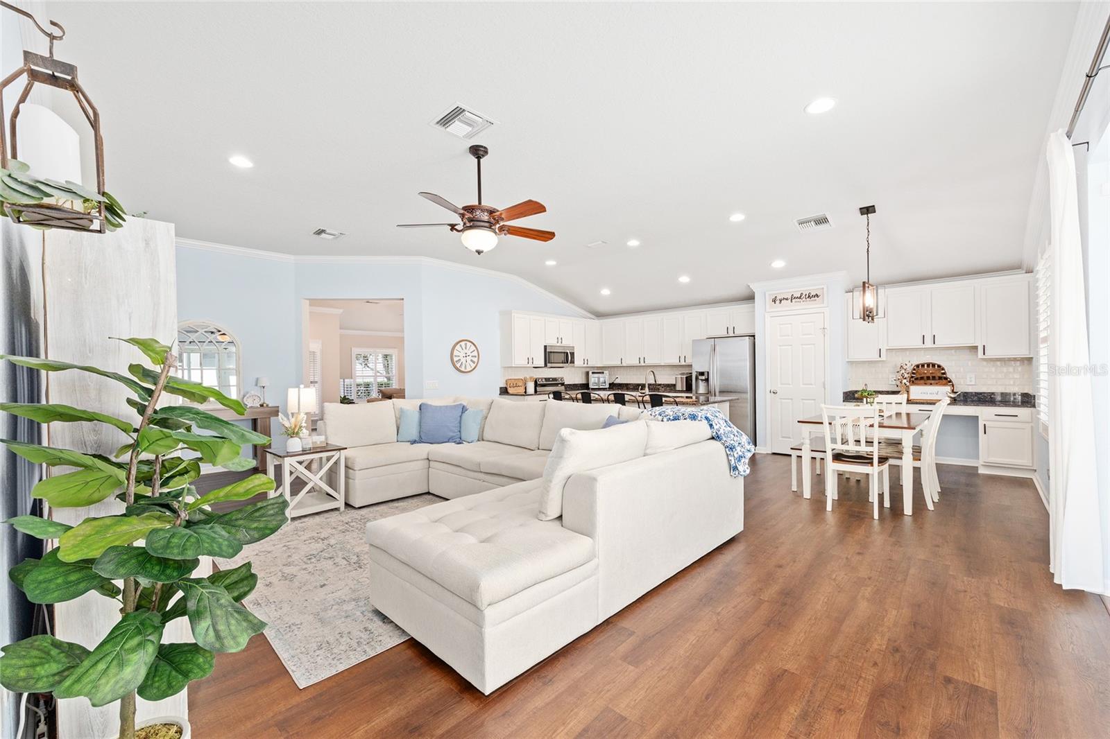 Image 21 of 66 For 5585 41st Street