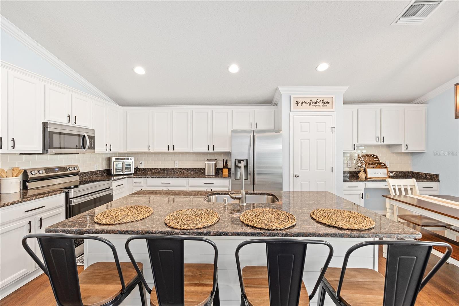Image 26 of 66 For 5585 41st Street