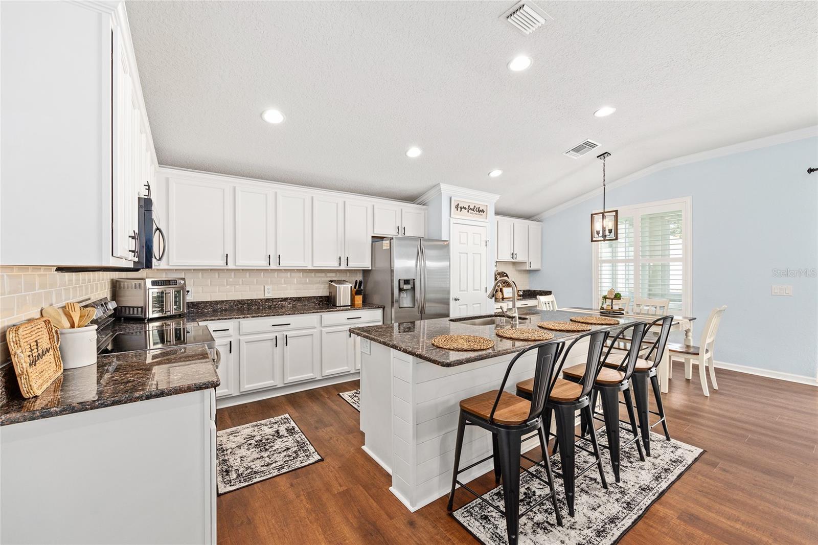Image 27 of 66 For 5585 41st Street