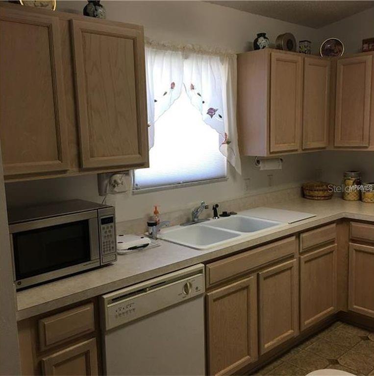 Image 4 of 19 For 779 Evelyn Drive
