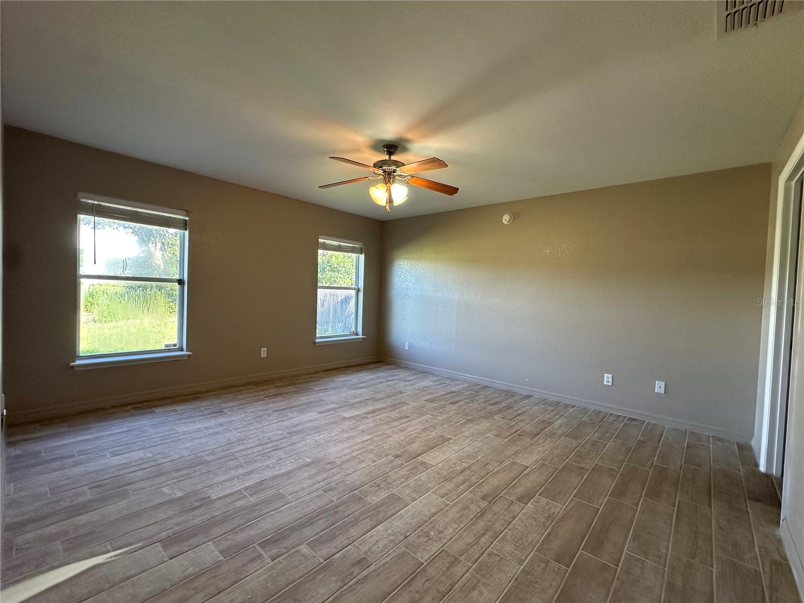 Listing photo id 10 for 3574 149th Terrace