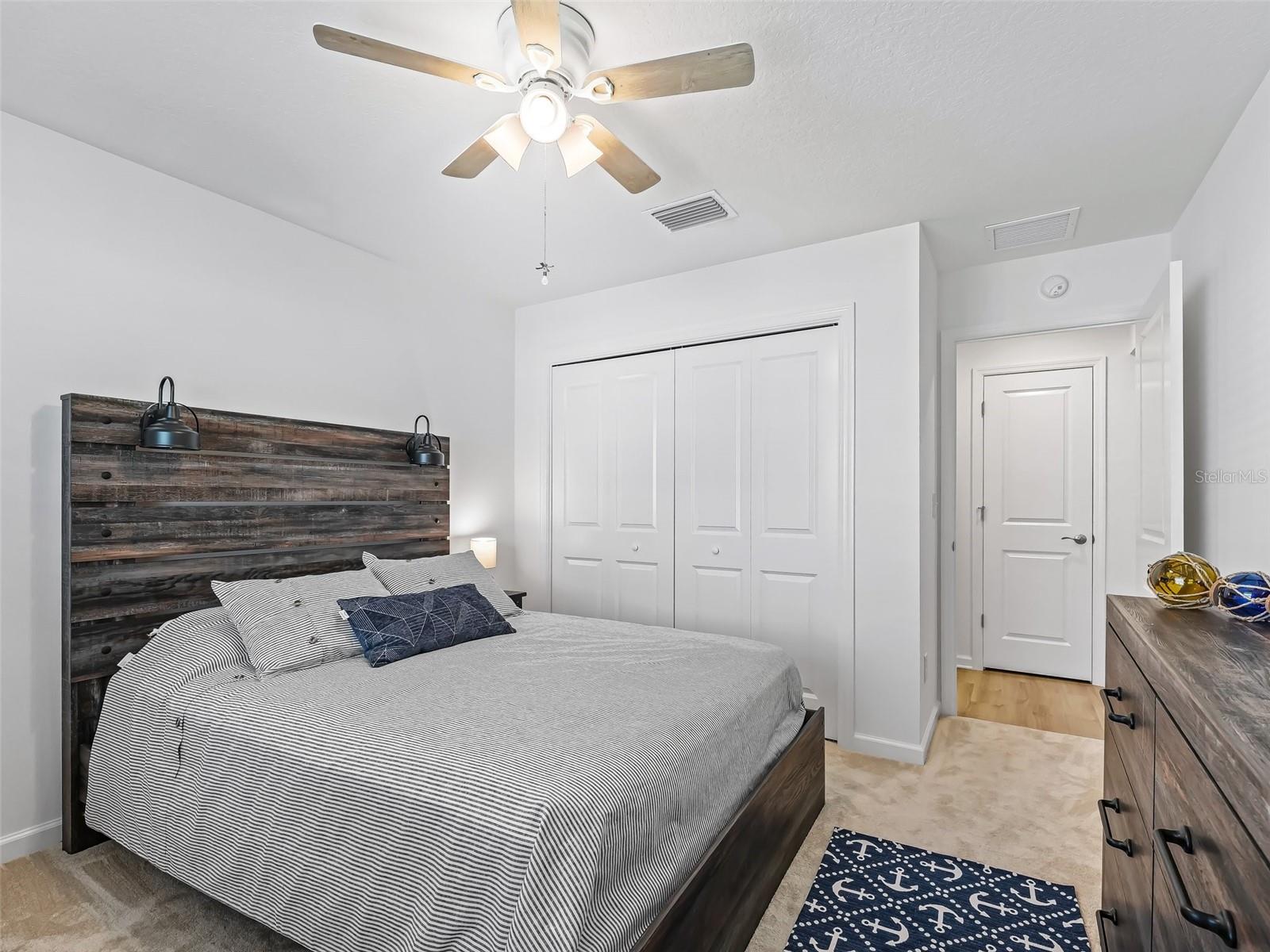 Image 18 of 25 For 928 Veronica Court