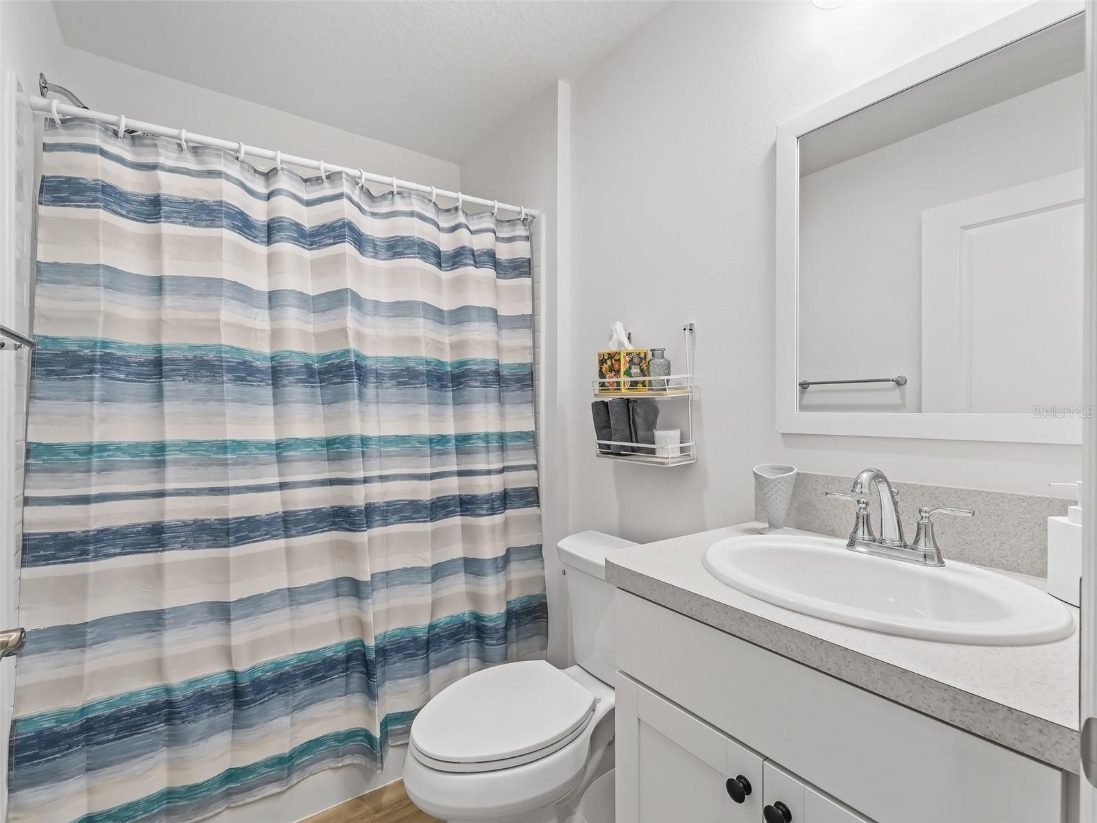 Image 19 of 25 For 928 Veronica Court