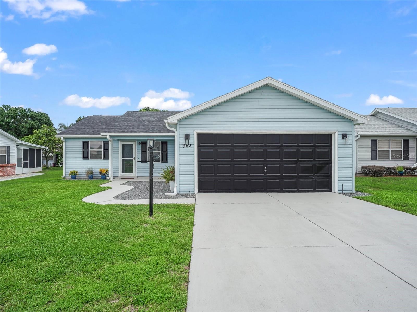 Details for 962 Chula Court, LADY LAKE, FL 32159