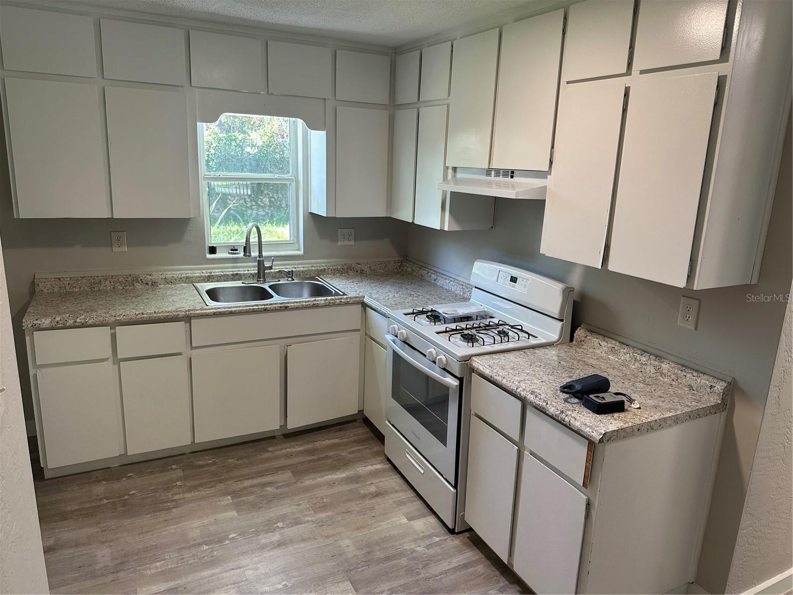 Image 10 of 12 For 3028 7th Lane