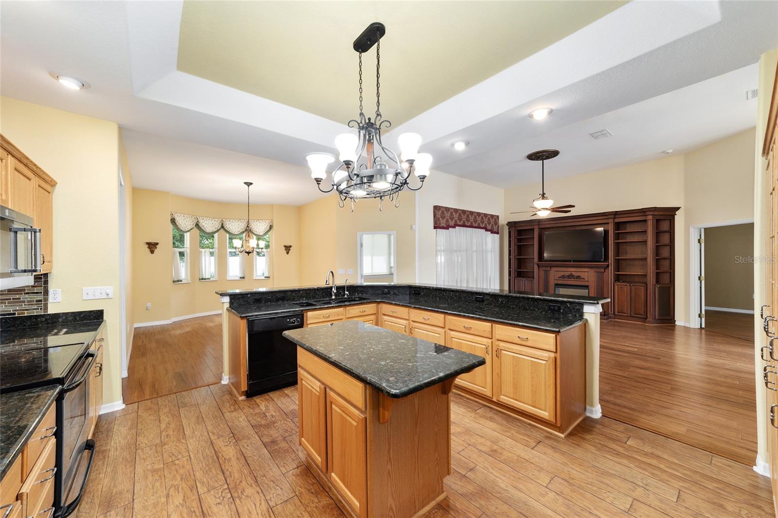 Image 20 of 49 For 11017 71st Circle