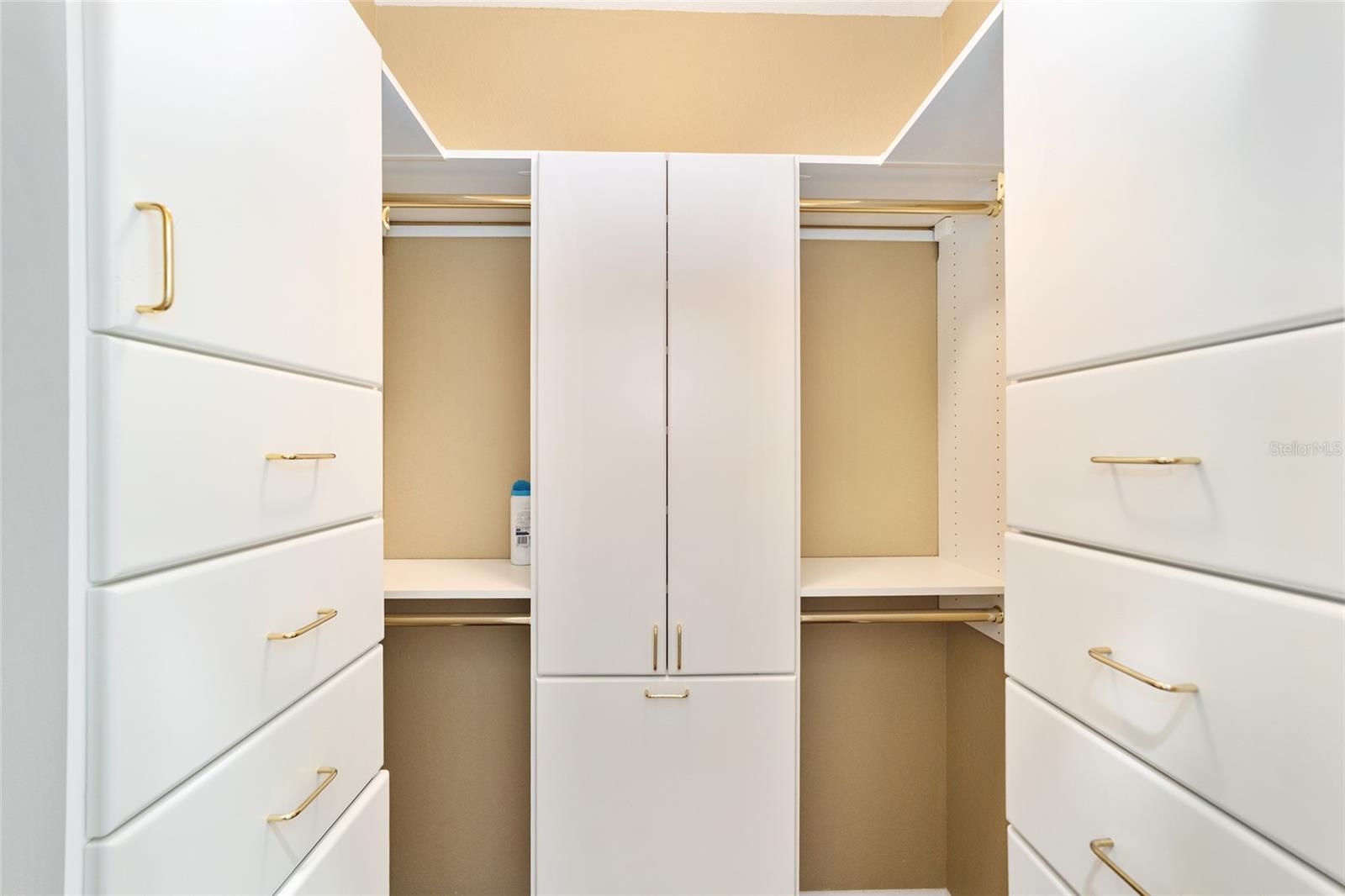 Image 32 of 49 For 11017 71st Circle