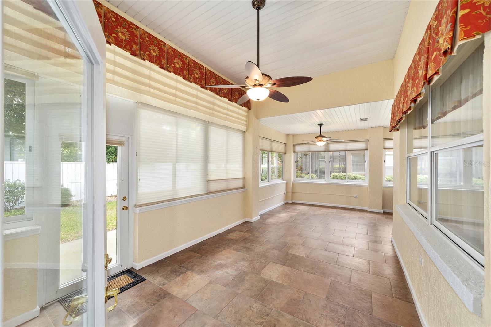 Image 40 of 49 For 11017 71st Circle