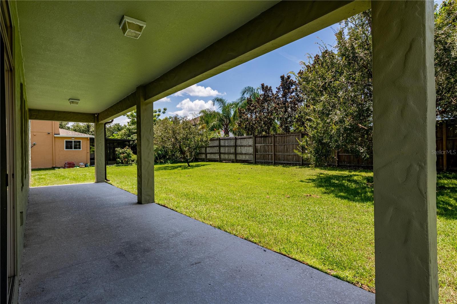 Image 41 of 48 For 455 Heathercreek Court