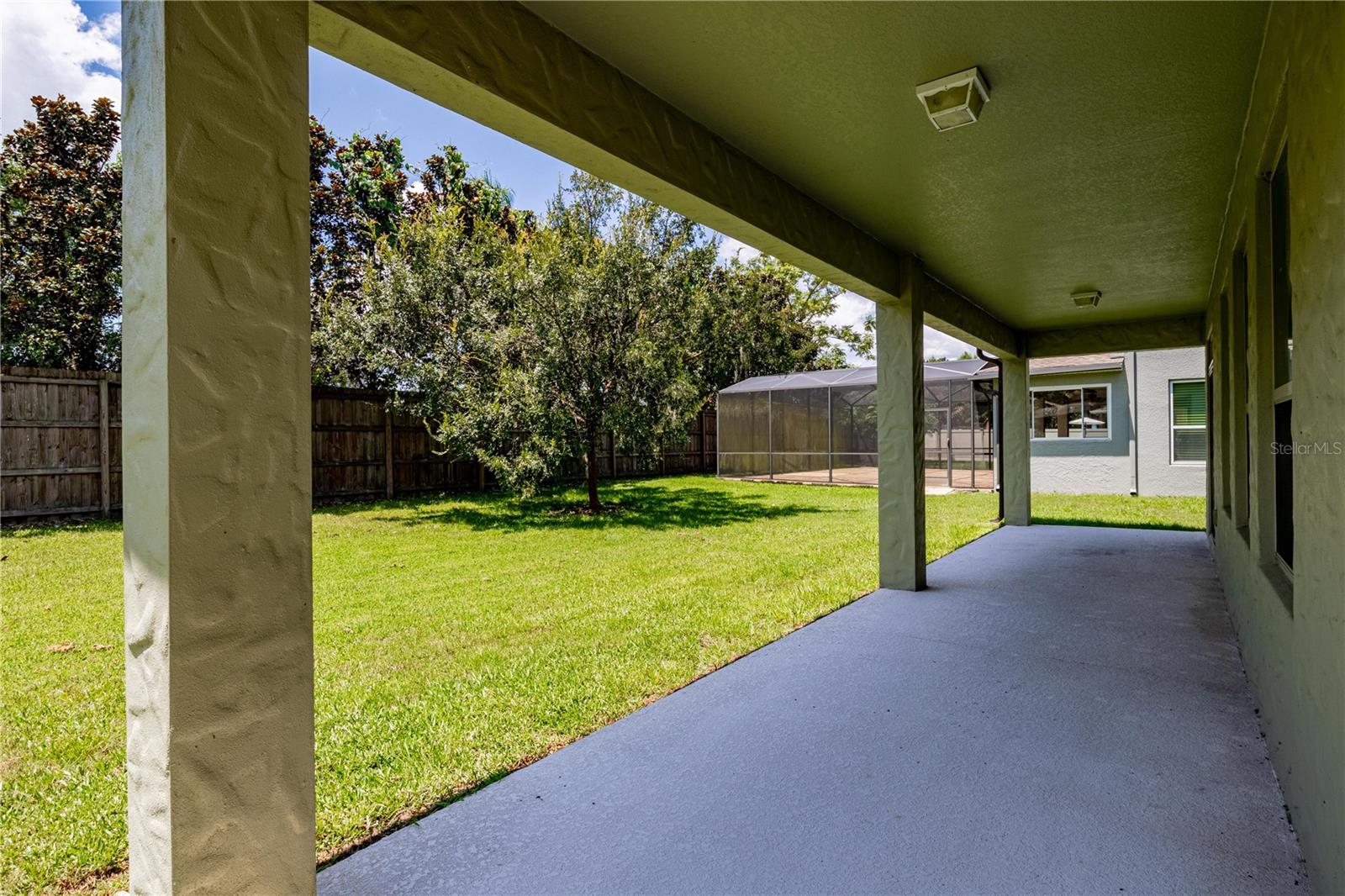 Image 42 of 48 For 455 Heathercreek Court