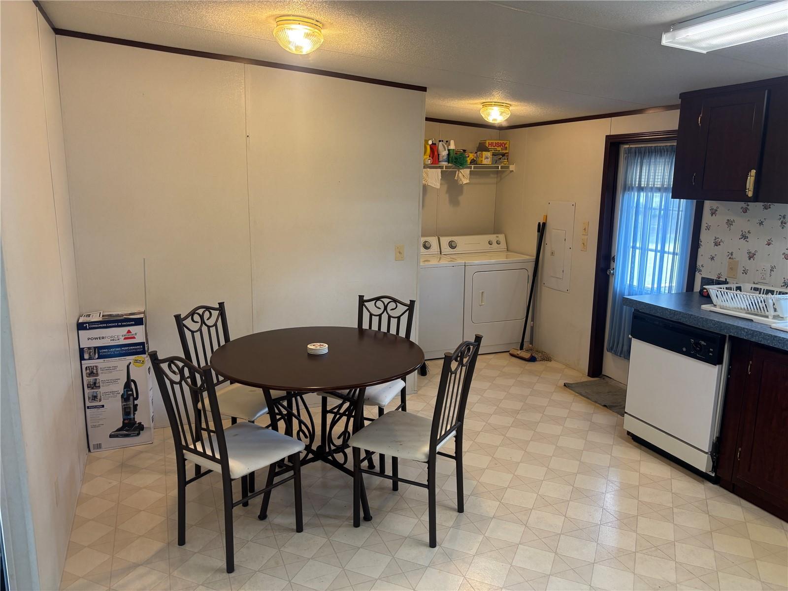 Image 8 of 42 For 5924 184th Court