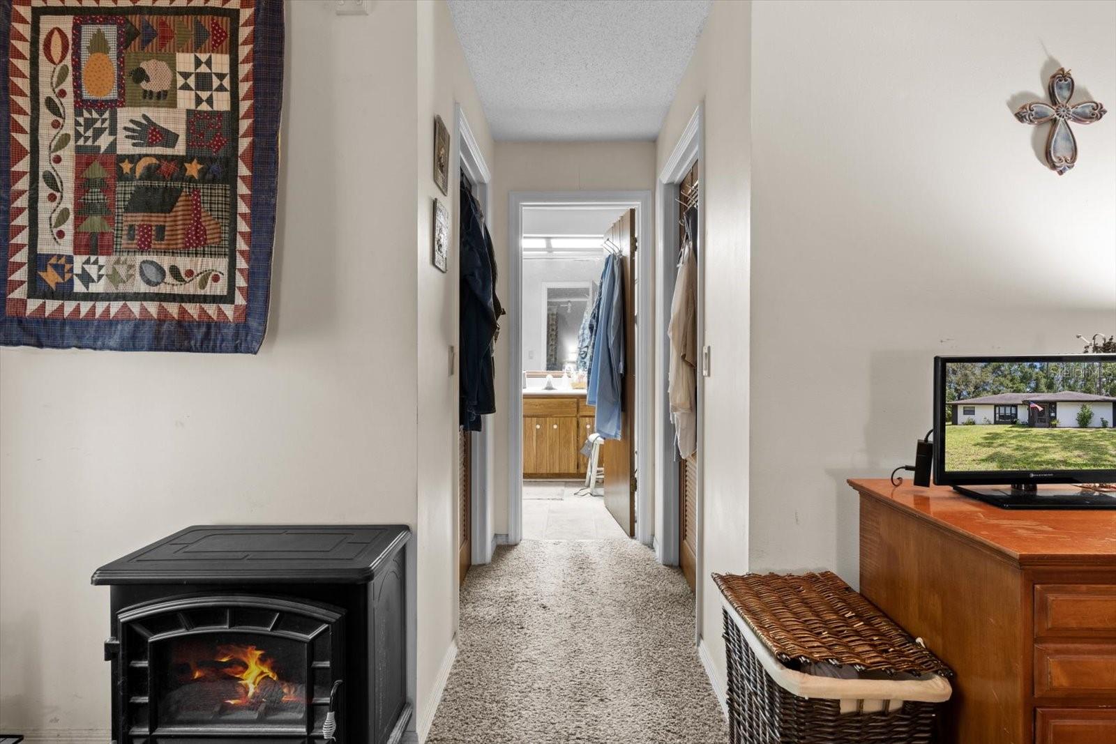 Image 22 of 41 For 6101 Menlo Lane
