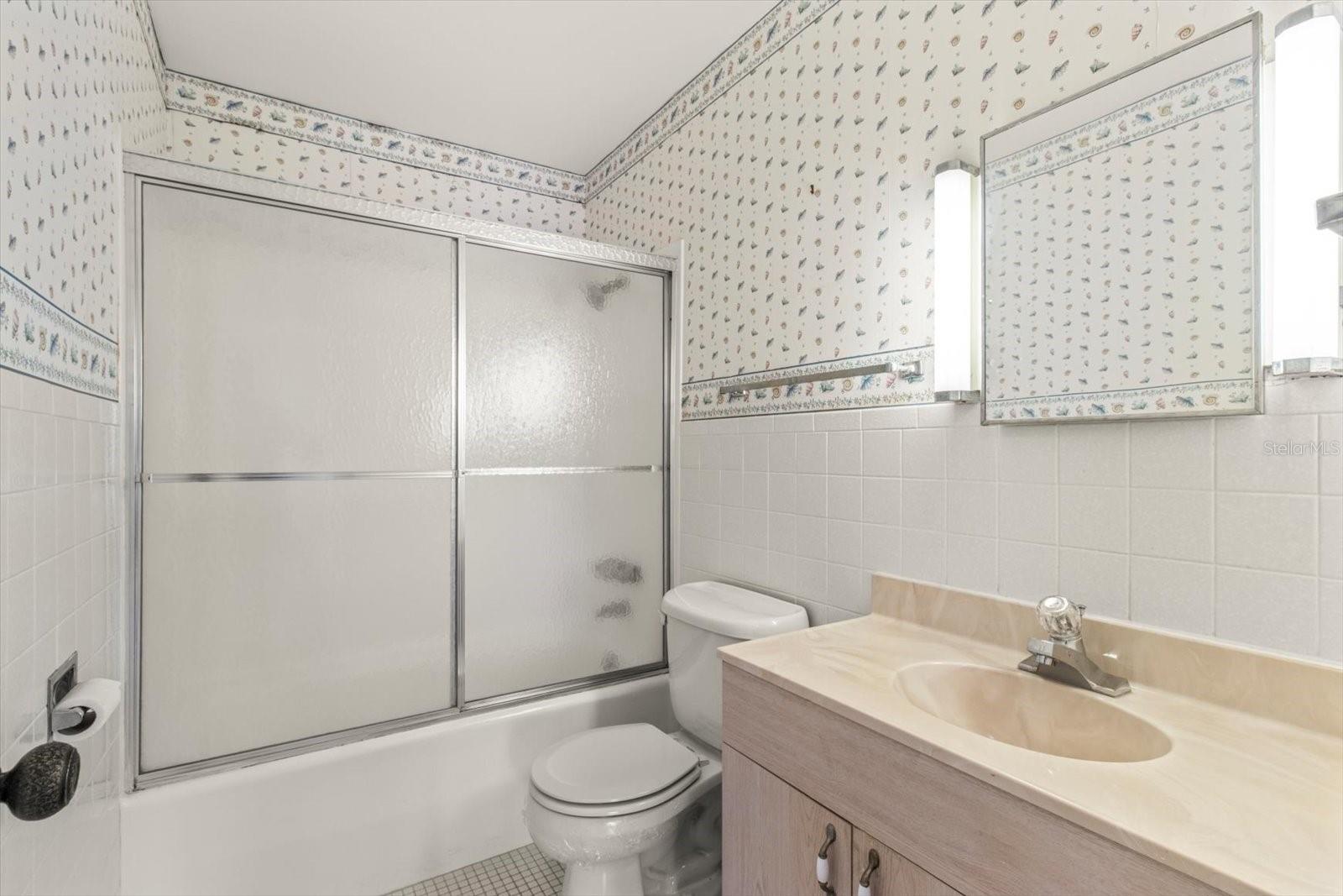 Image 20 of 49 For 2400 Forest Drive 208