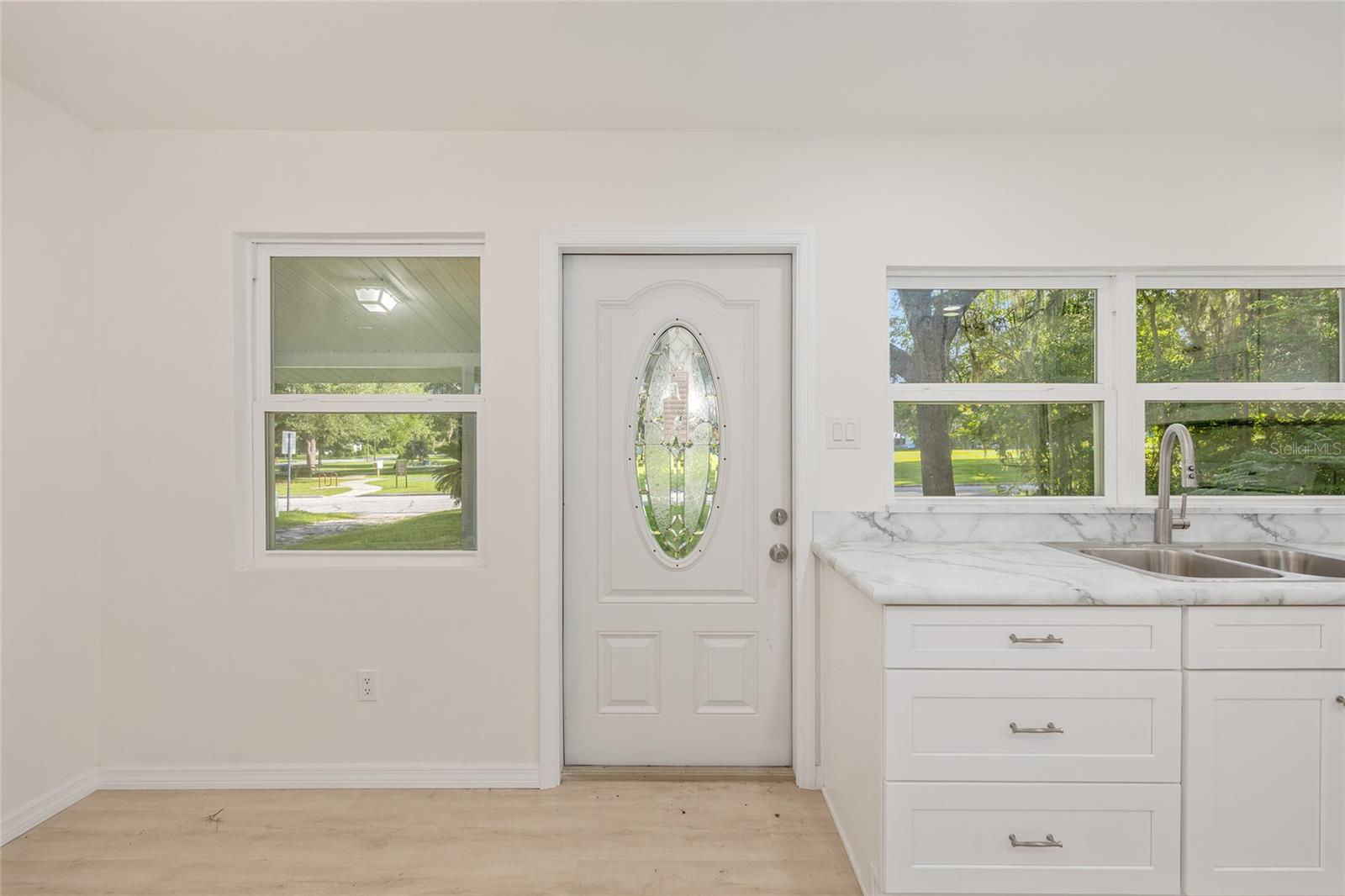 Image 10 of 38 For 1122 10th Street